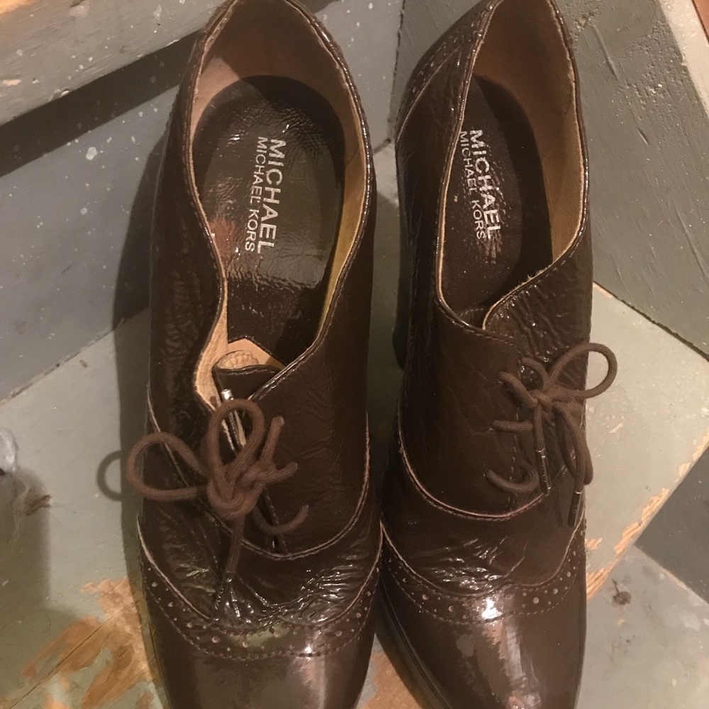 Shoes - Picture 2 of 4